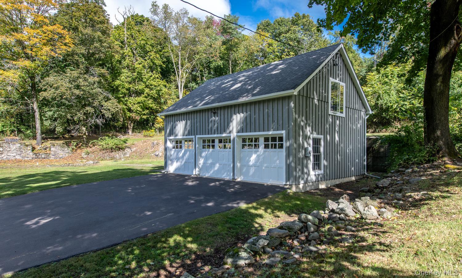 5 Vail Road – For Sale photo 40