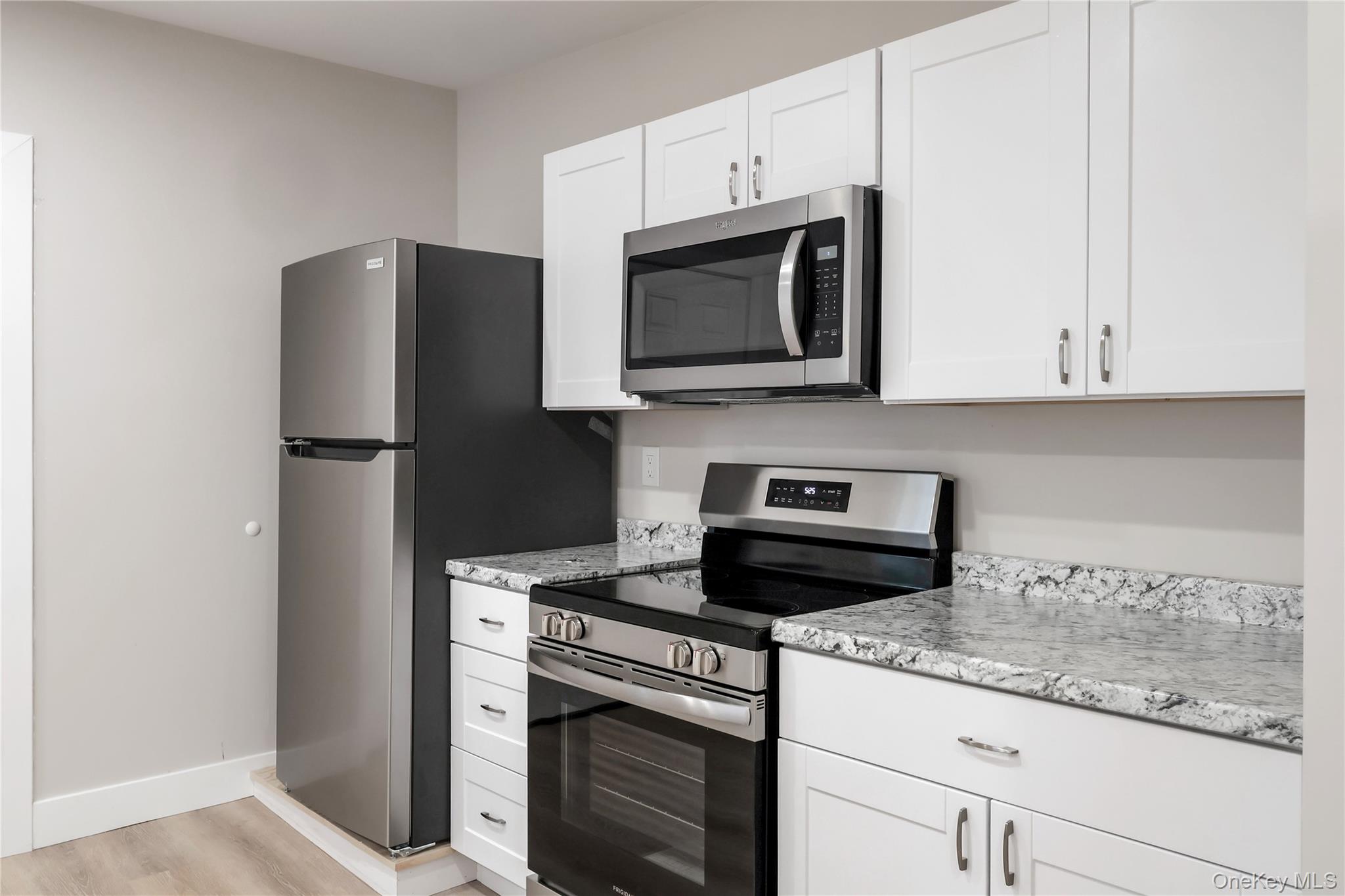 214 Winnikee Avenue, Unit A1 photo 6