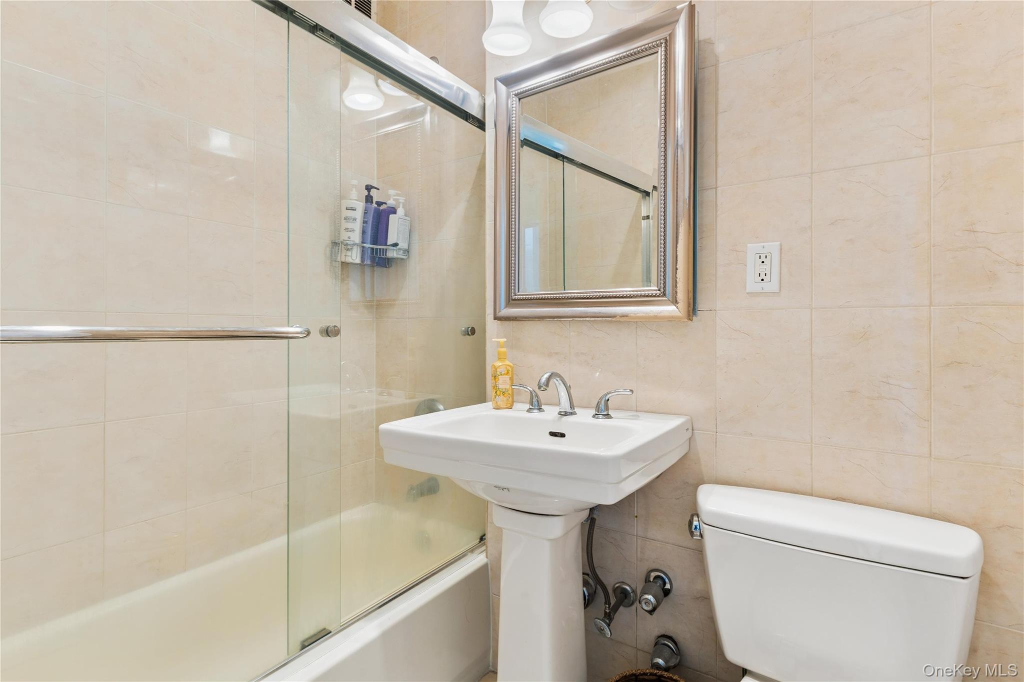 111 7th Street, Unit 404 photo 16