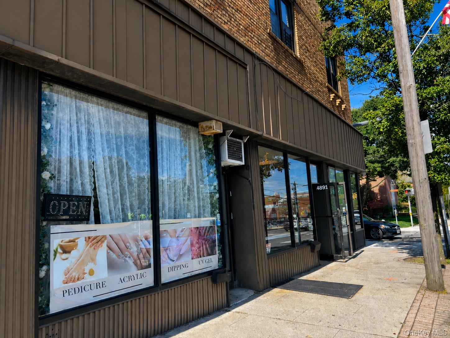 487-491 Willis Avenue, Unit 489