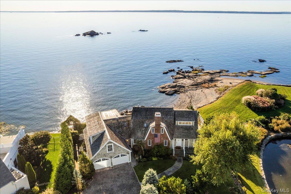 16 BIRD Lane – For Sale