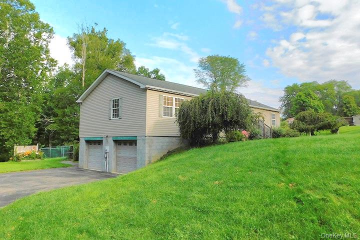 1566 Albany Post Road – For Sale