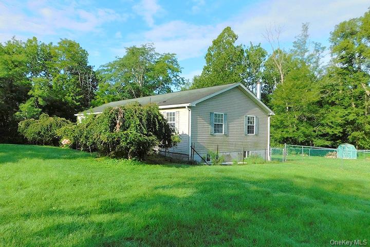1566 Albany Post Road – For Sale photo 24