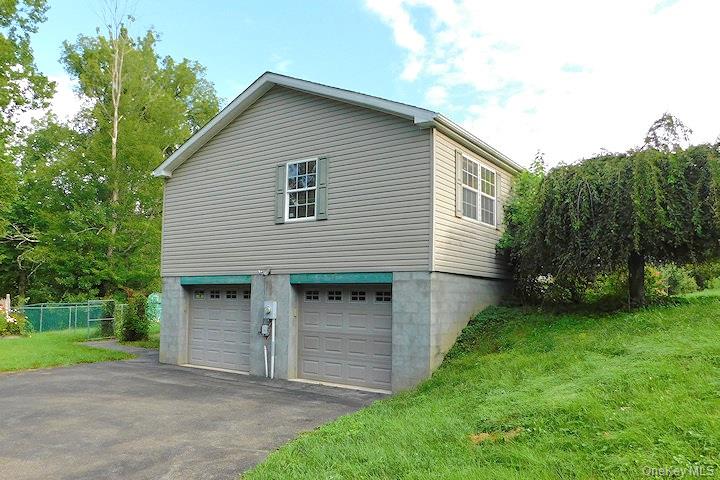 1566 Albany Post Road – For Sale photo 22