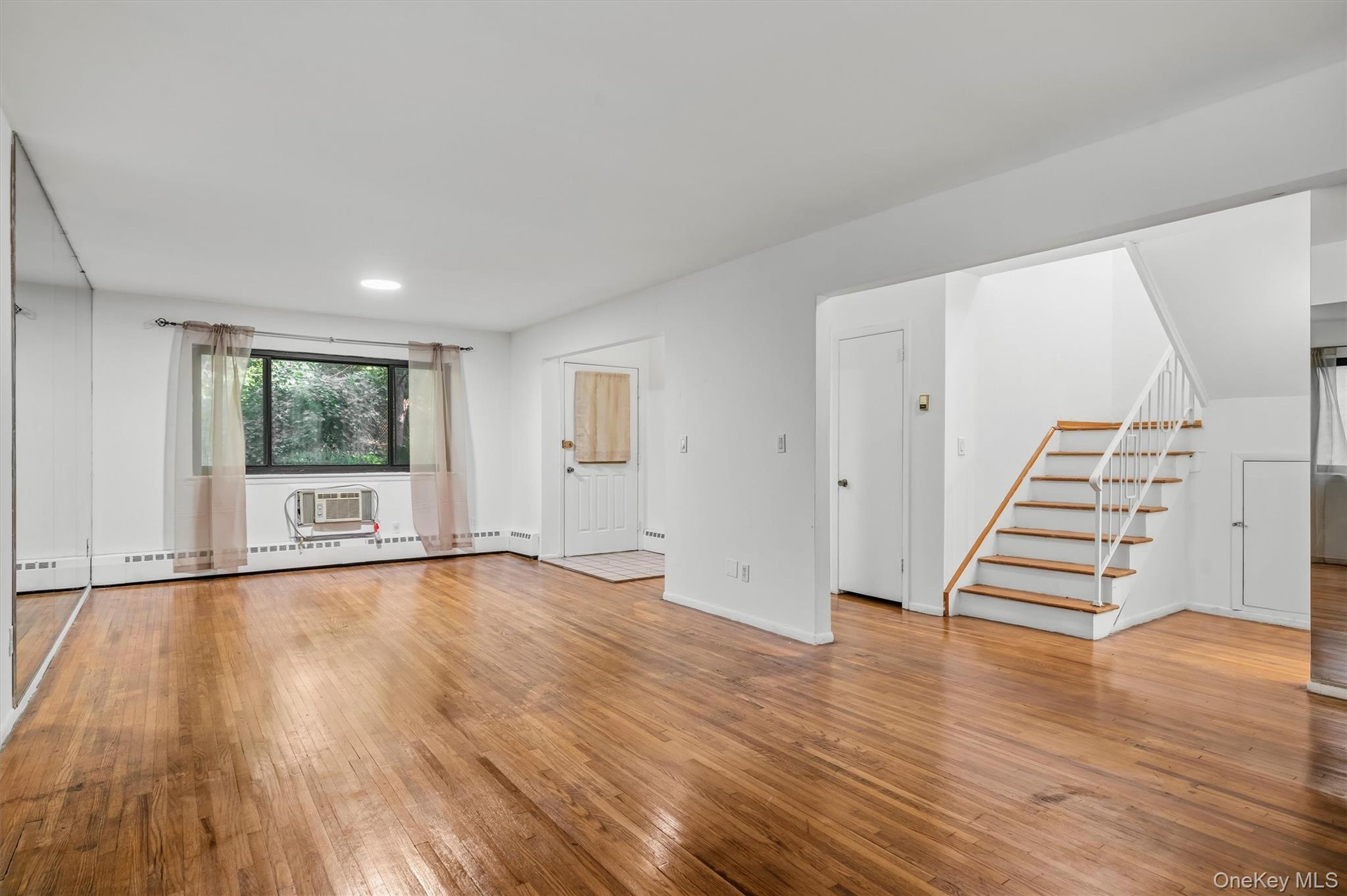 5 W Lawrence Park Drive, Unit 11 photo 14