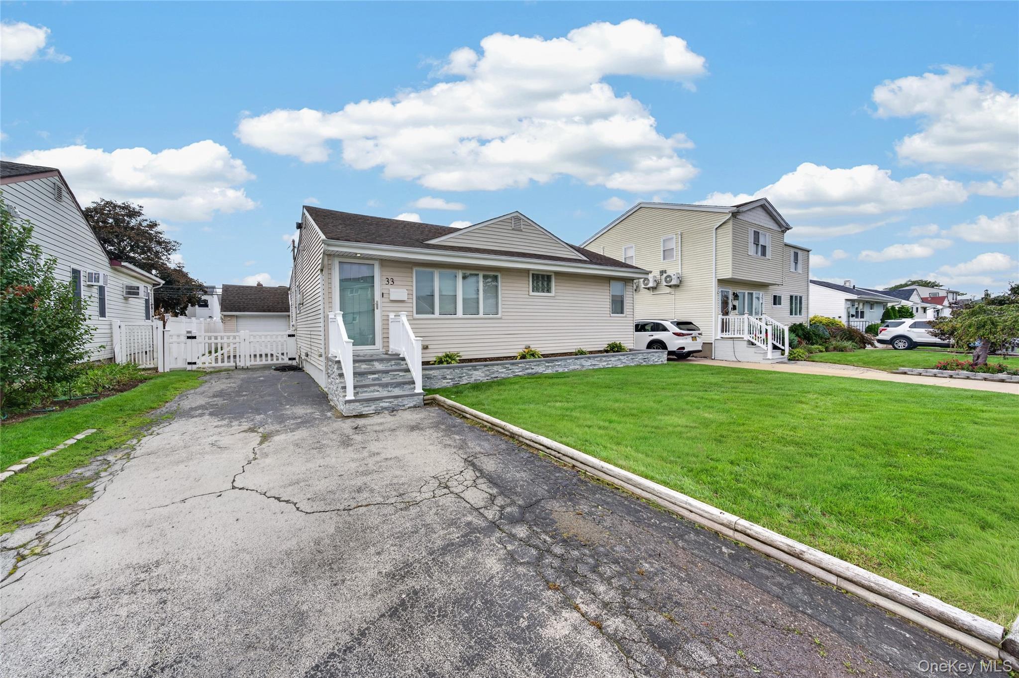 33 Hubbard Avenue – For Sale