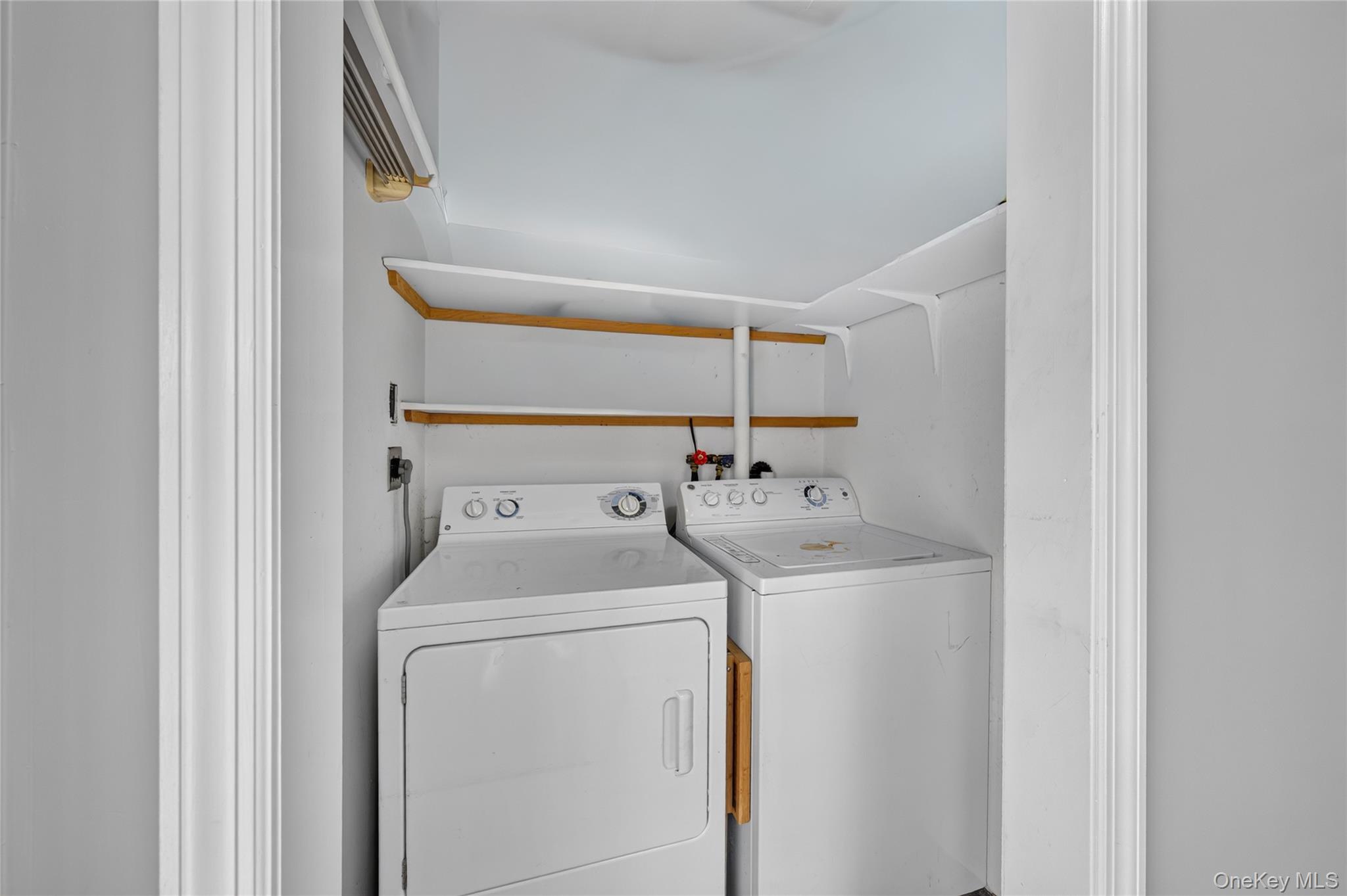 33 Hubbard Avenue – For Sale photo 11