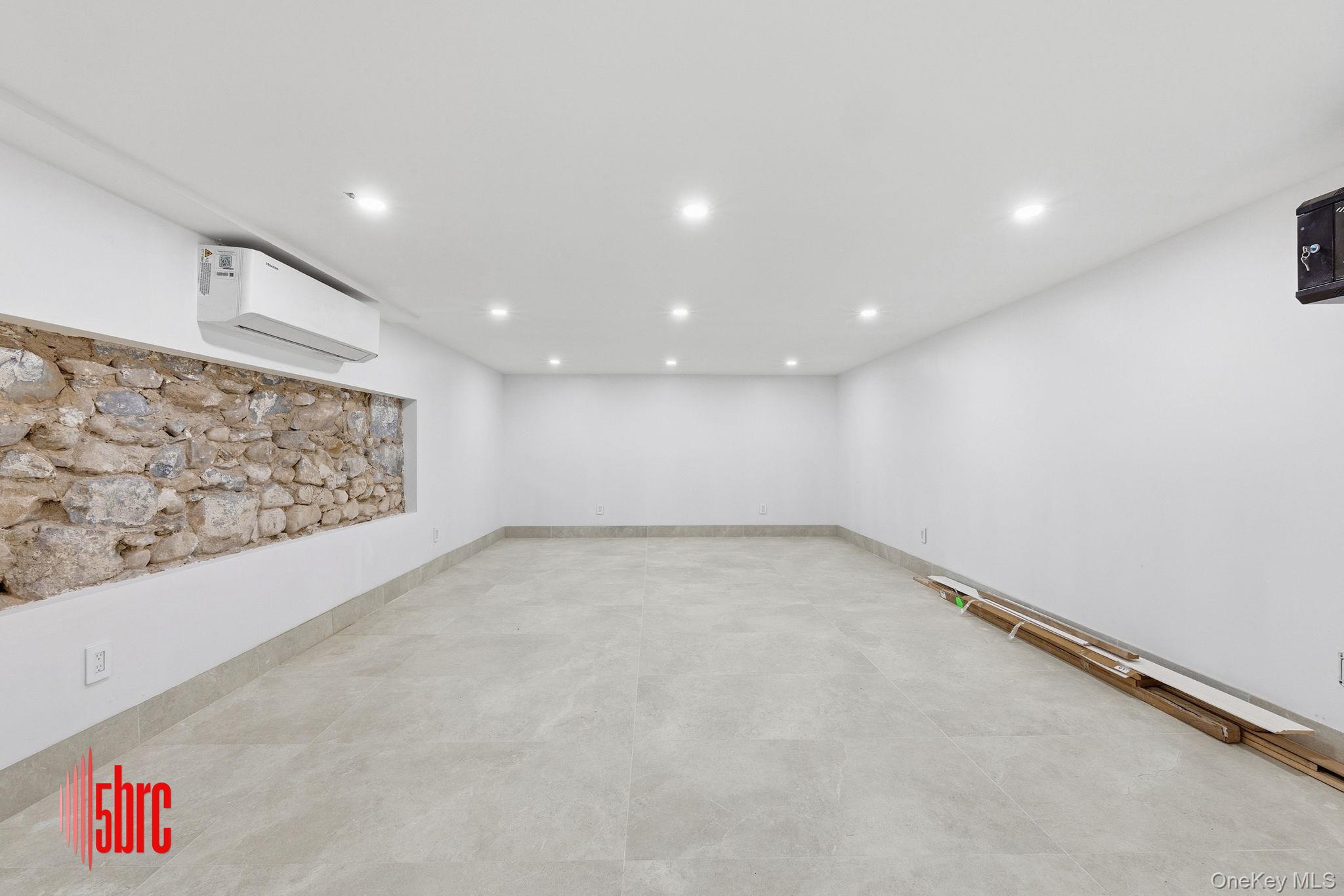 83 Cooper Street – For Sale photo 13