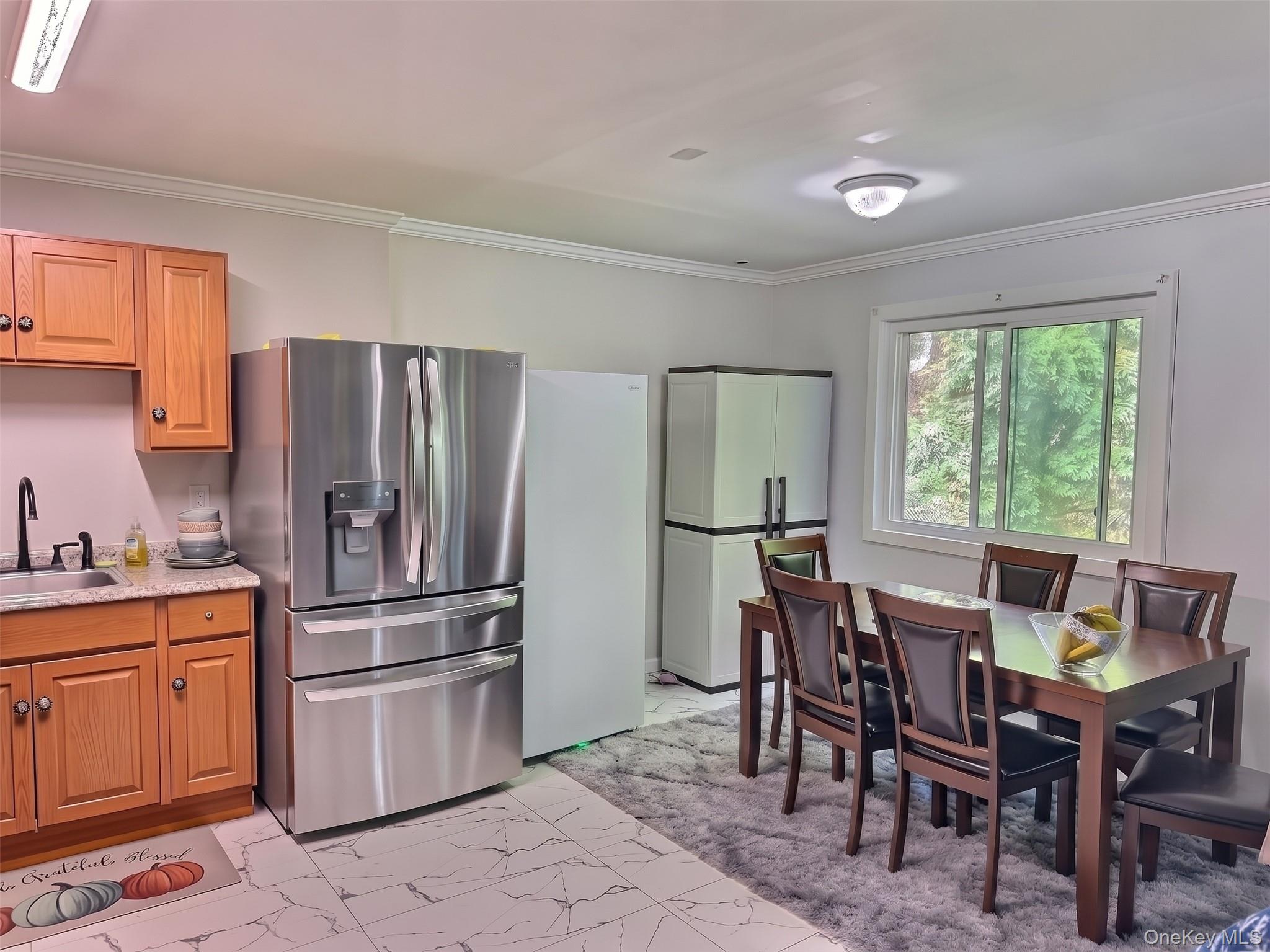 39 Scarborough Lane, Unit C photo 3