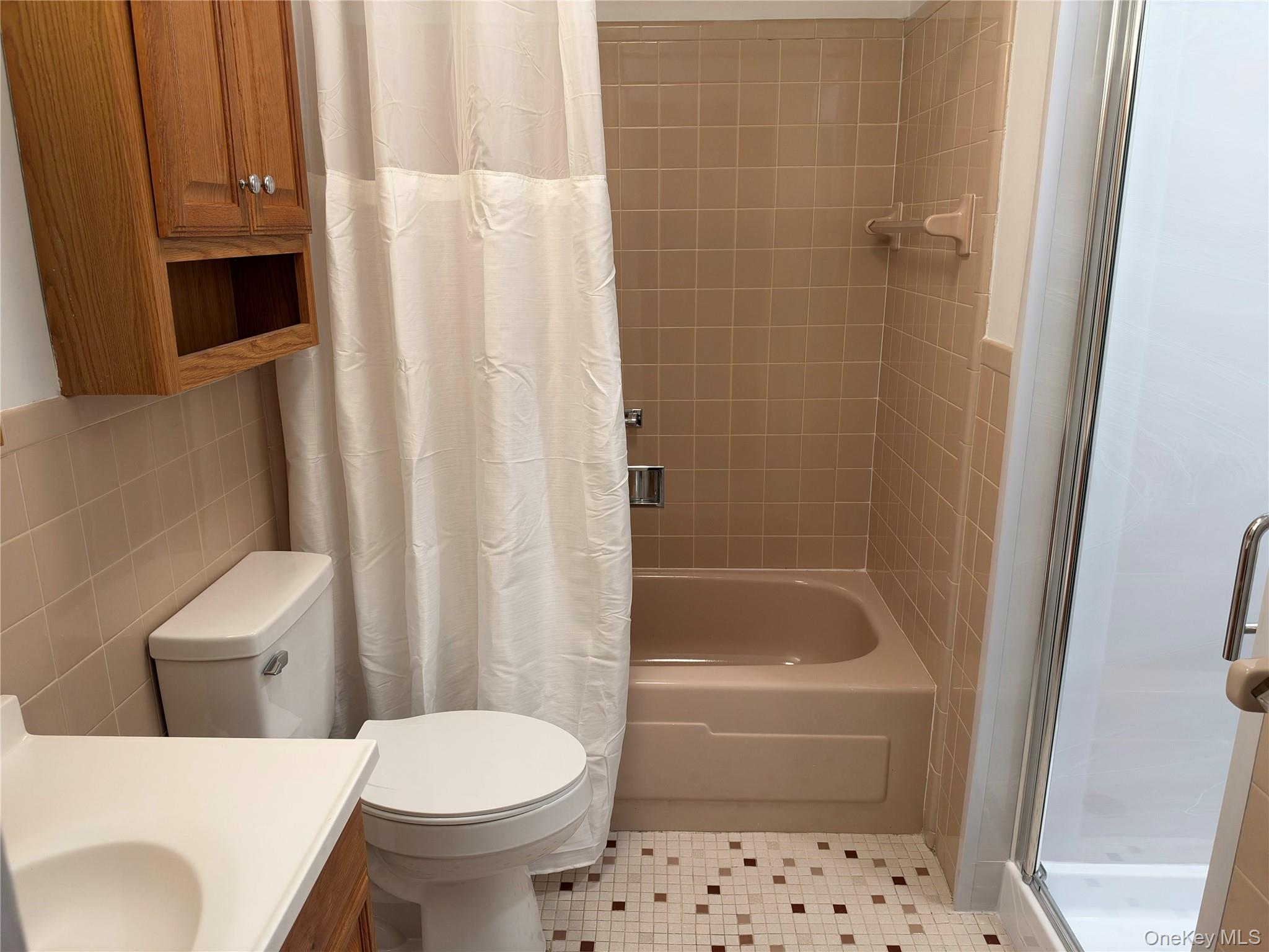 405 D Woodbridge Drive, Unit D photo 10