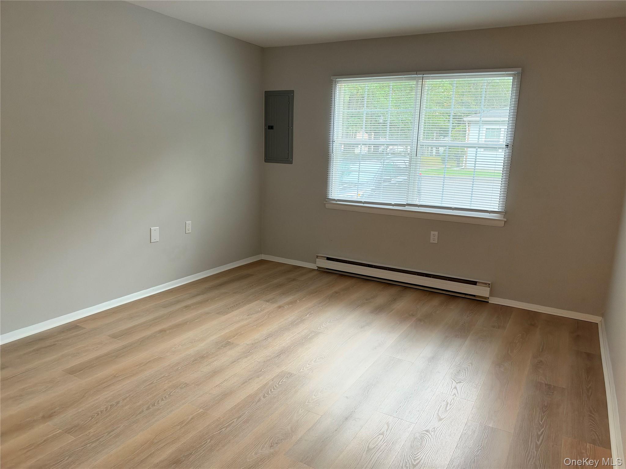 405 D Woodbridge Drive, Unit D photo 12