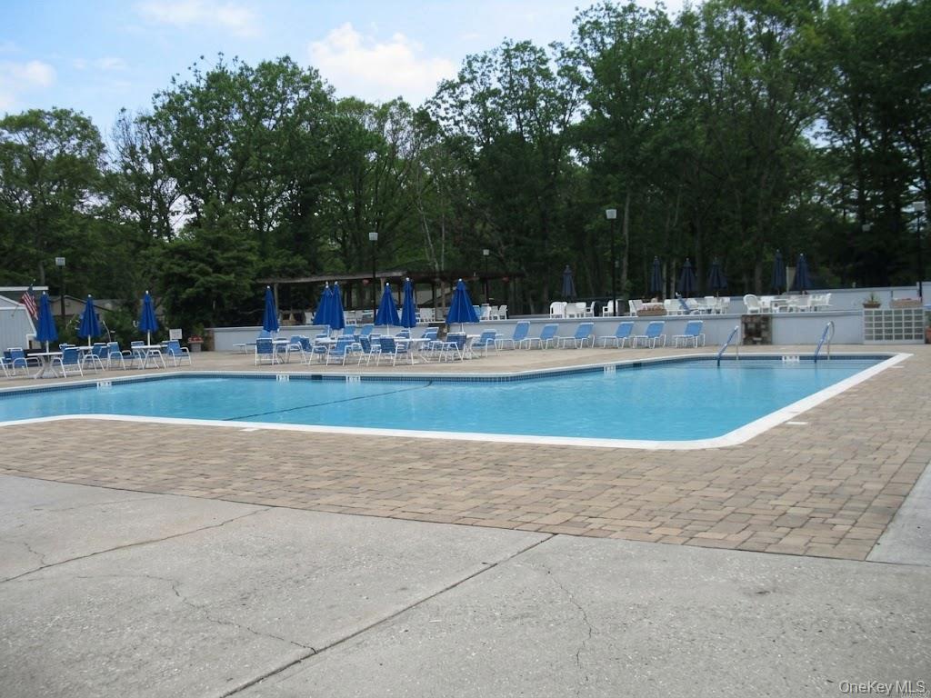 405 D Woodbridge Drive, Unit D photo 15