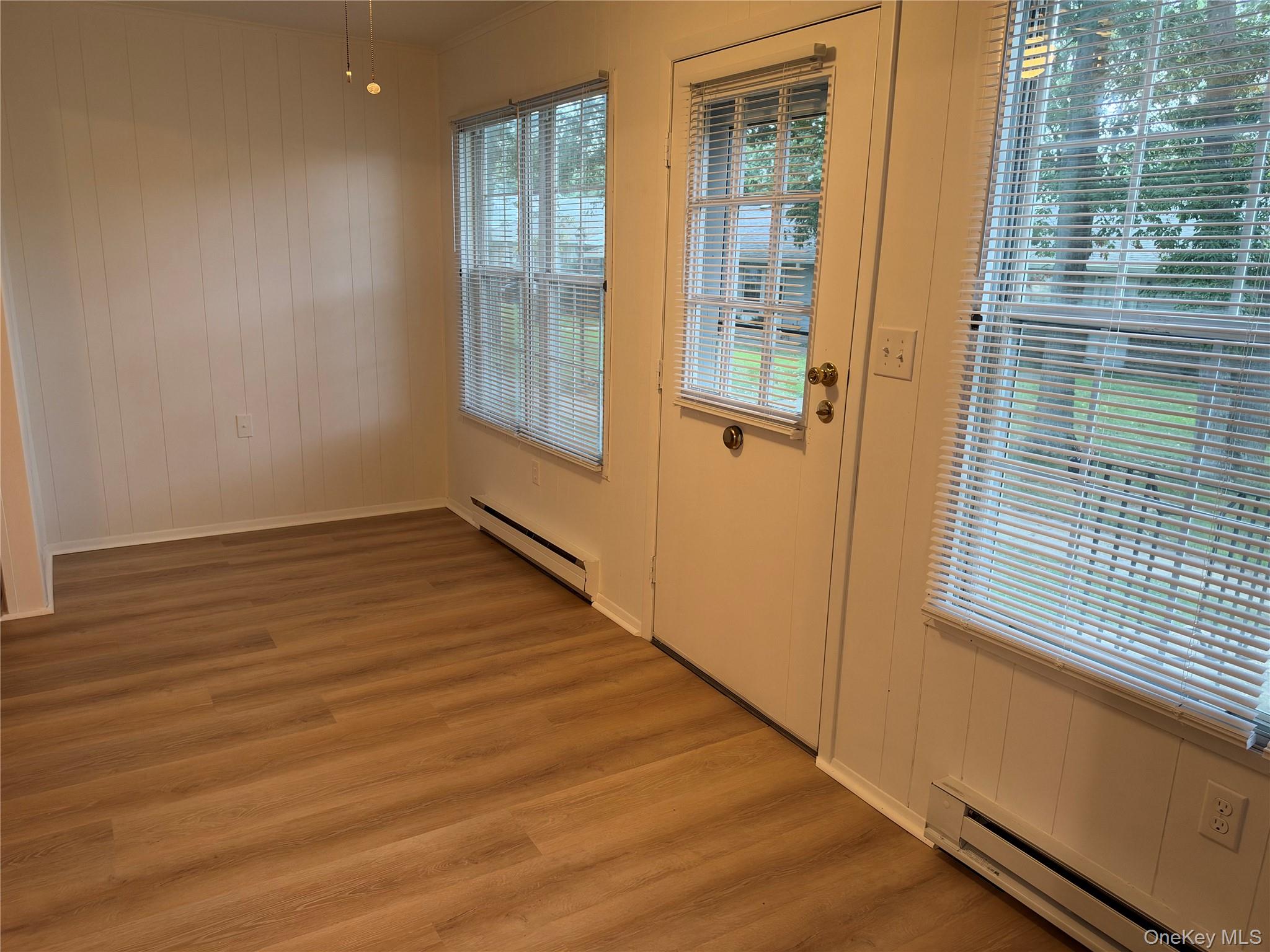 405 D Woodbridge Drive, Unit D photo 3