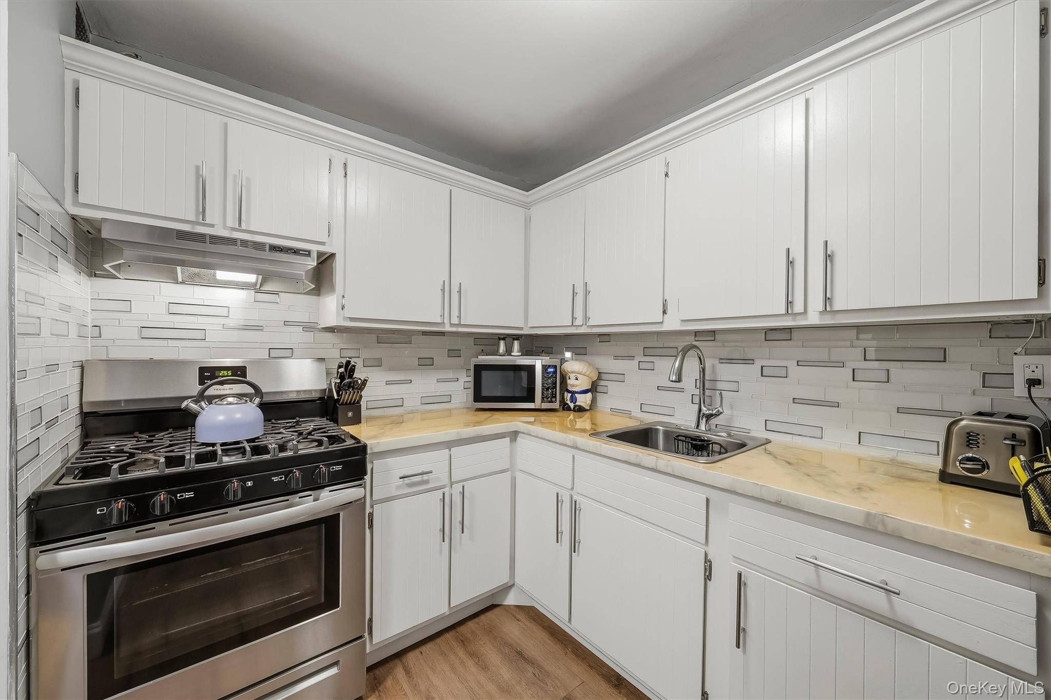 25 Franklin Avenue, Unit 3L photo 7