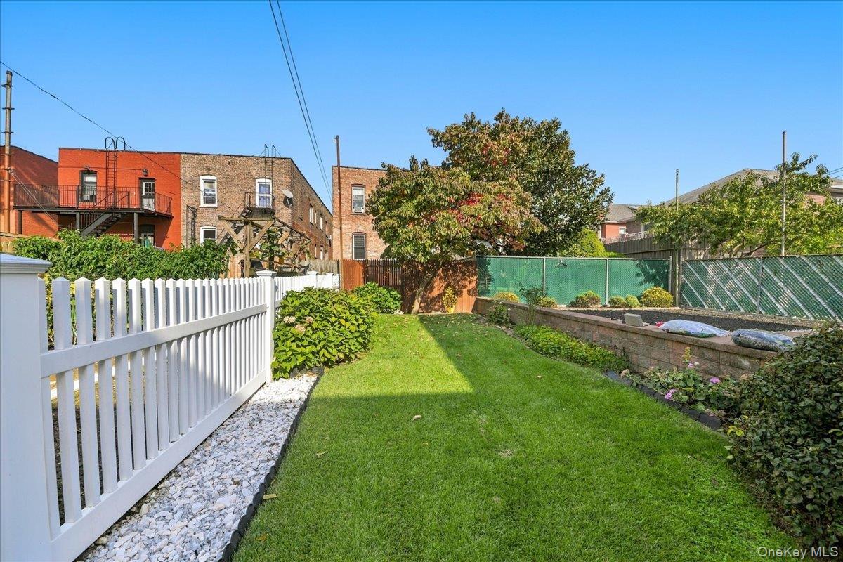 1912 Hone Avenue – For Sale photo 19