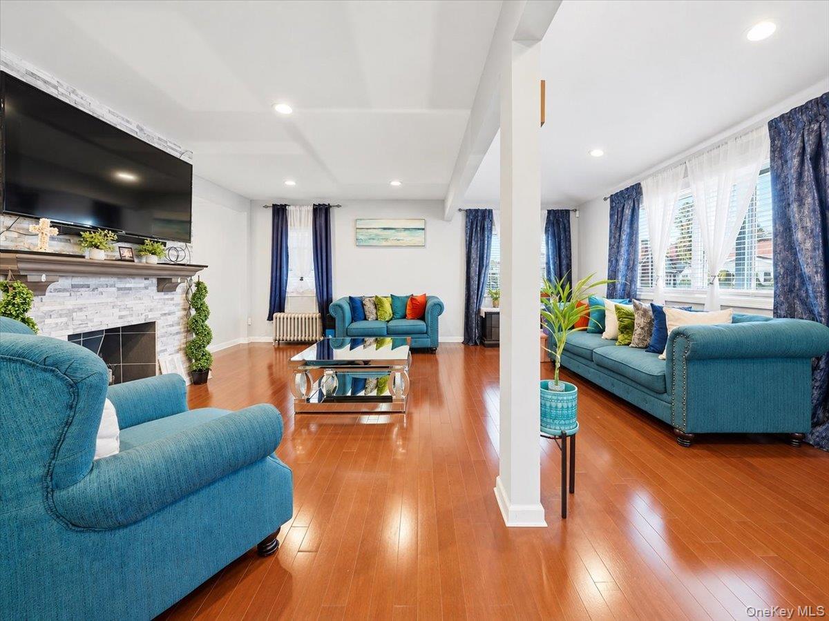 8 Frazier Street – For Sale photo 4
