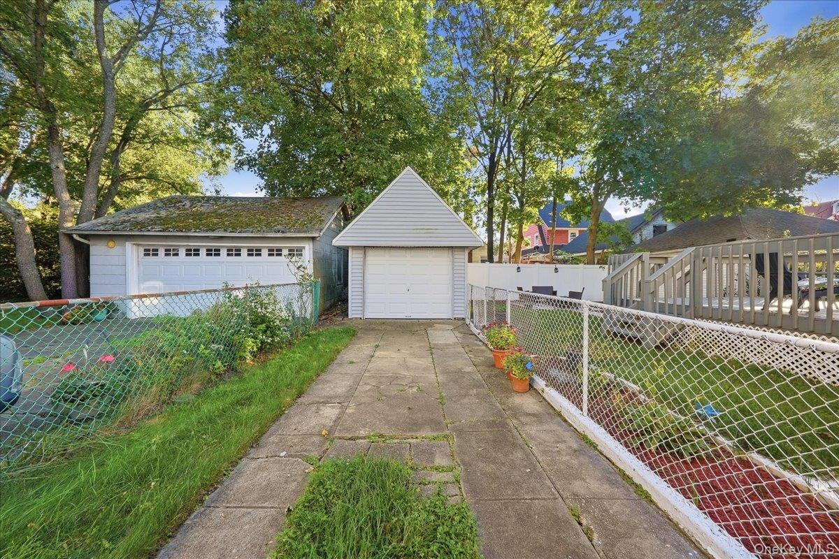 8 Frazier Street – For Sale photo 23