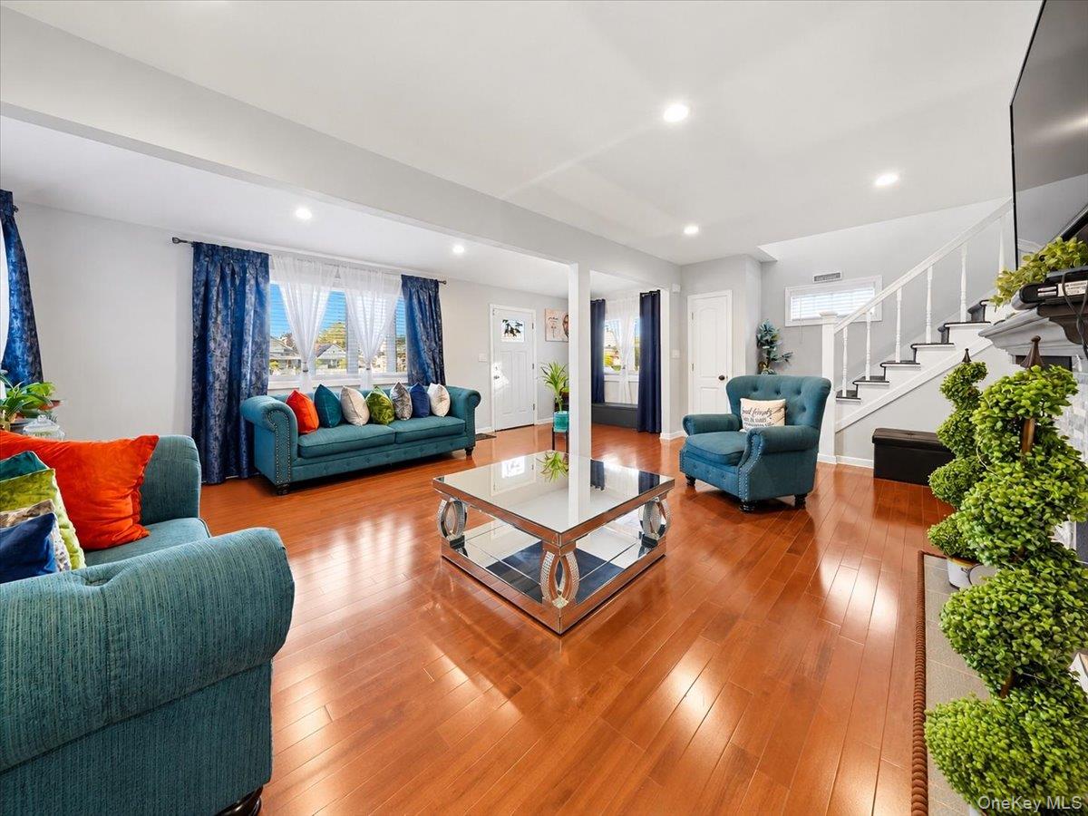 8 Frazier Street – For Sale photo 5