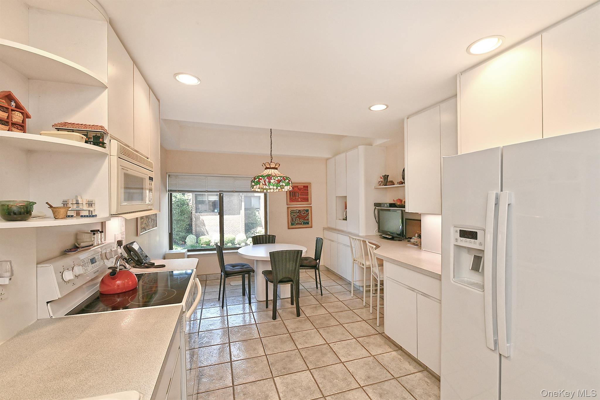 19 Frost Pond Drive – For Sale photo 11