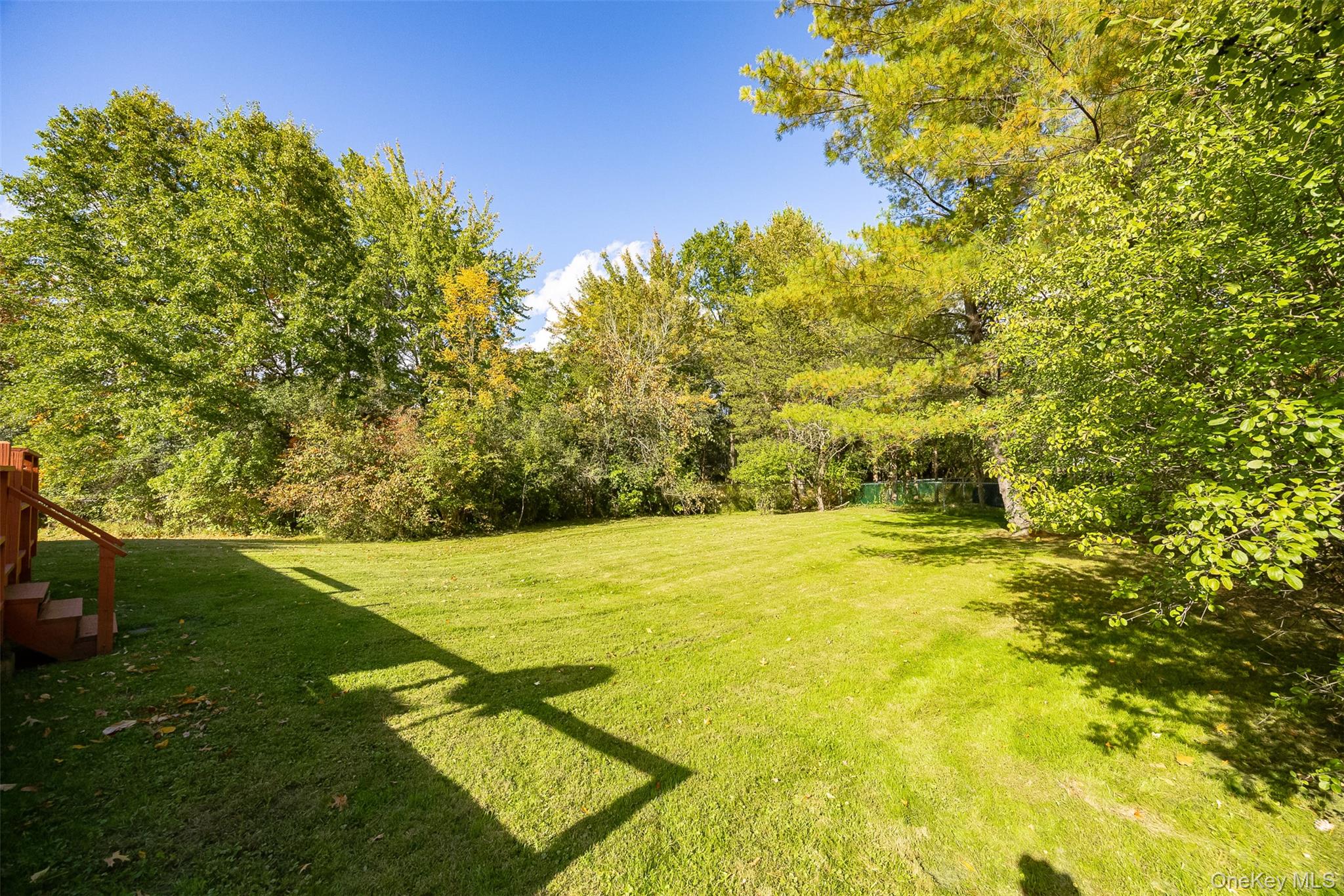 15 Elizabeth Drive – For Sale photo 3