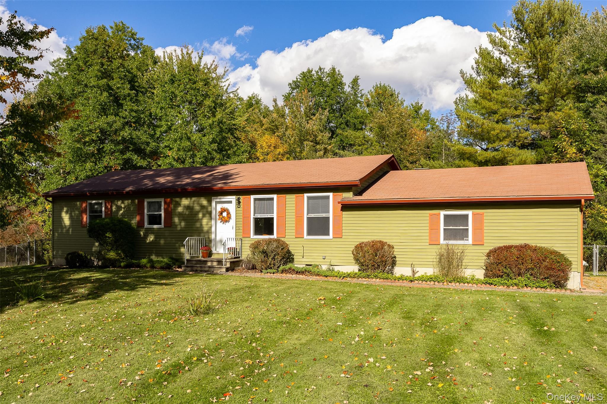 15 Elizabeth Drive – For Sale
