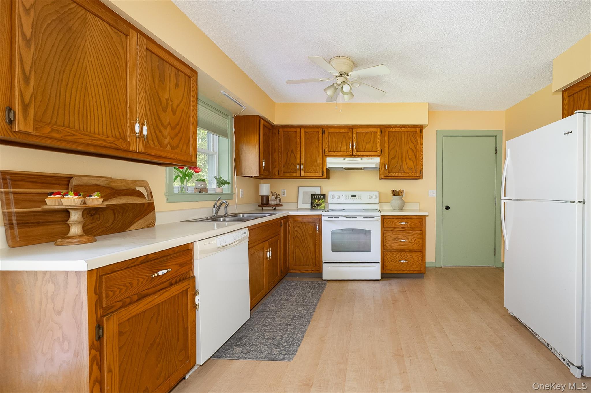 15 Elizabeth Drive – For Sale photo 7