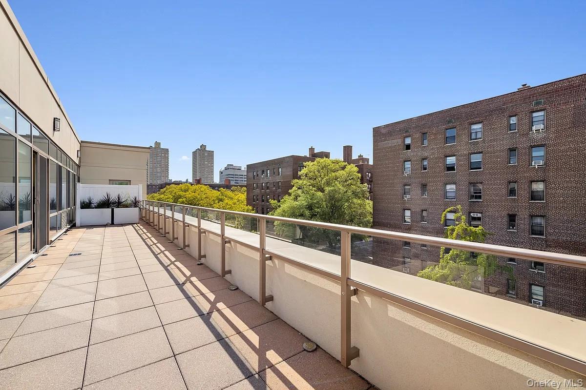 6405 Yellowstone Boulevard, Unit 509P photo 8
