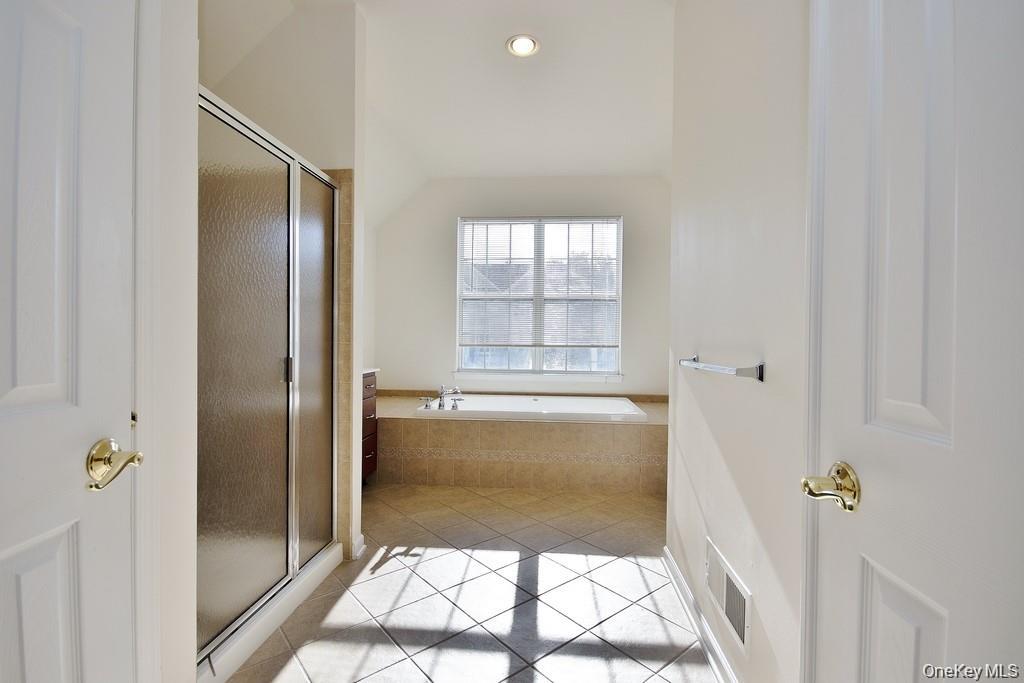 615 Creekside Lane – For Rent photo 19