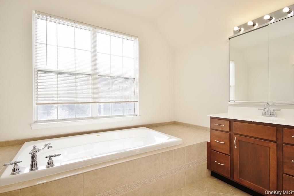 615 Creekside Lane – For Rent photo 18