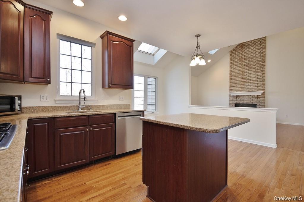 615 Creekside Lane – For Rent photo 6