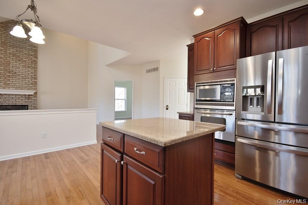 615 Creekside Lane – For Rent photo 5