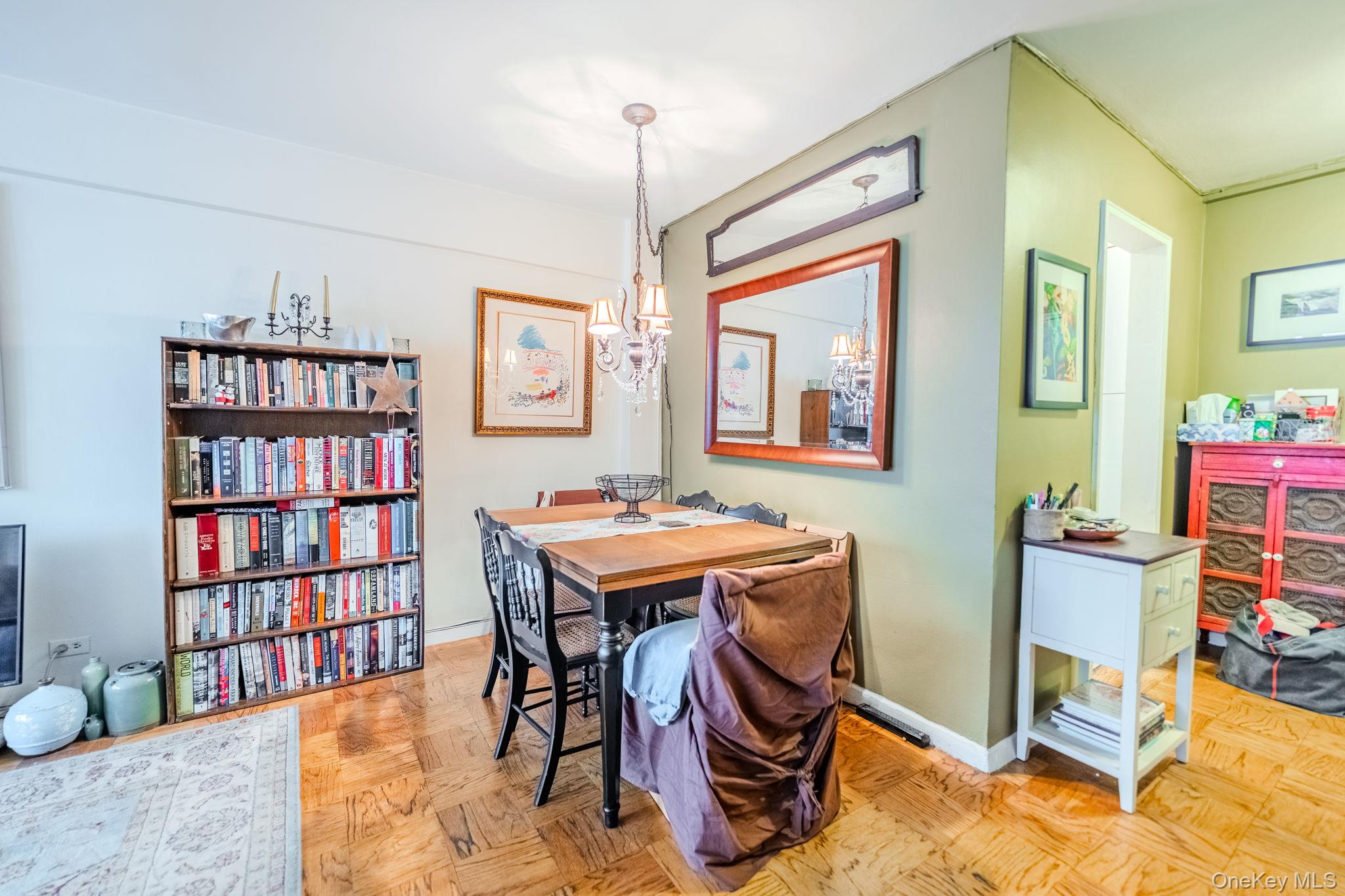 141 E 55th Street, Unit 4H photo 3
