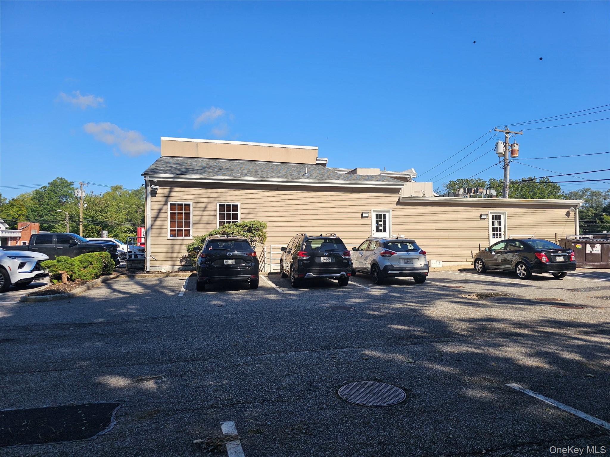 234 W Jericho Turnpike – For Rent photo 10