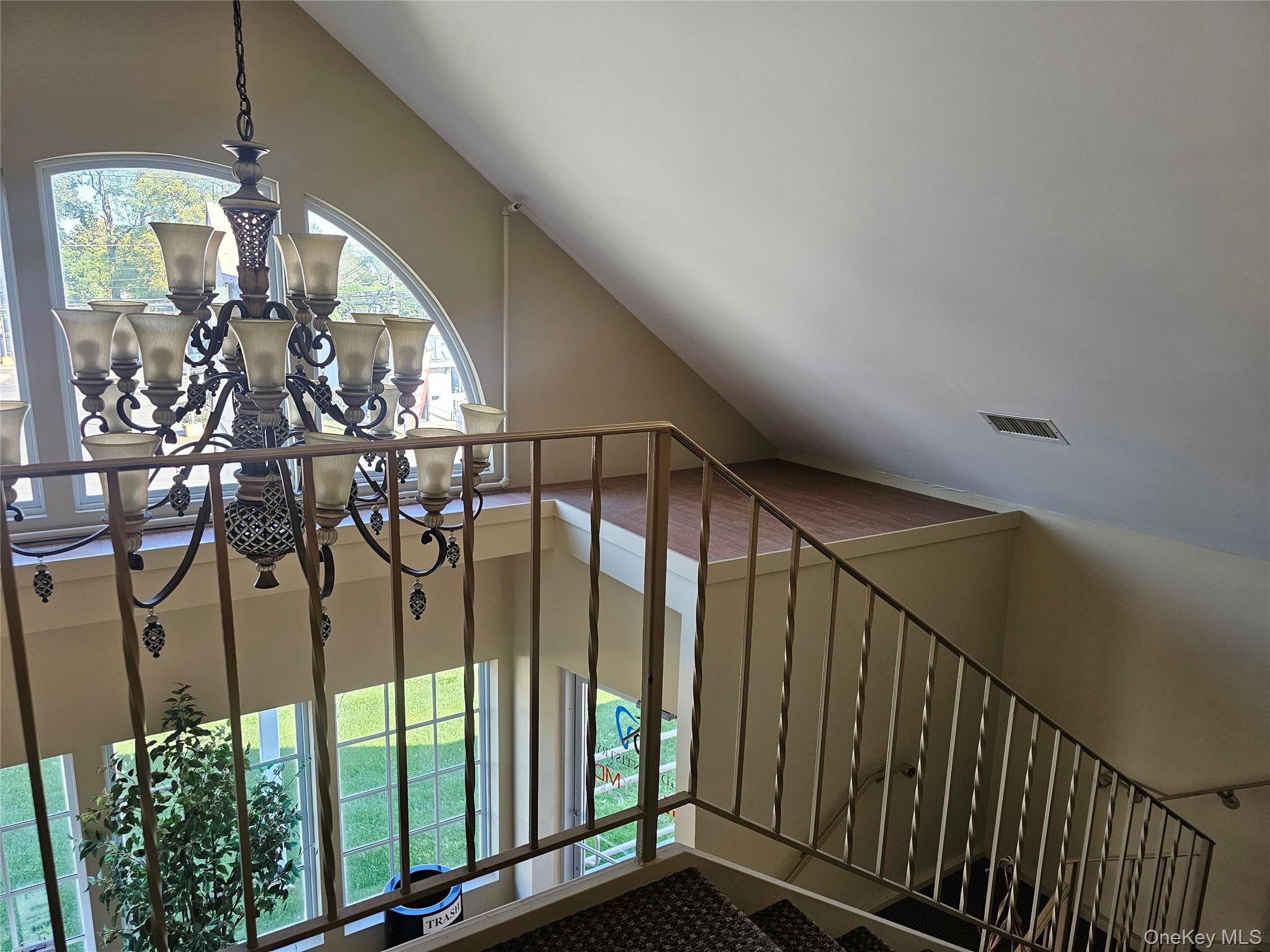 234 W Jericho Turnpike – For Rent photo 4