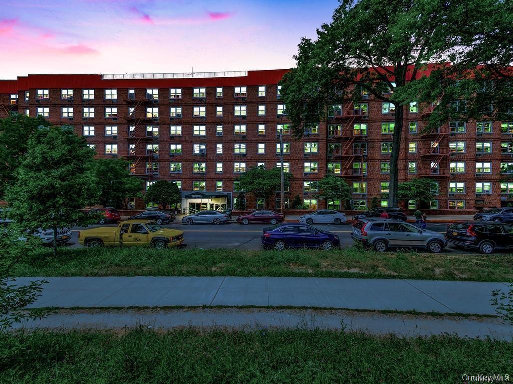 3363 Sedgwick Avenue, Unit 4L photo 17