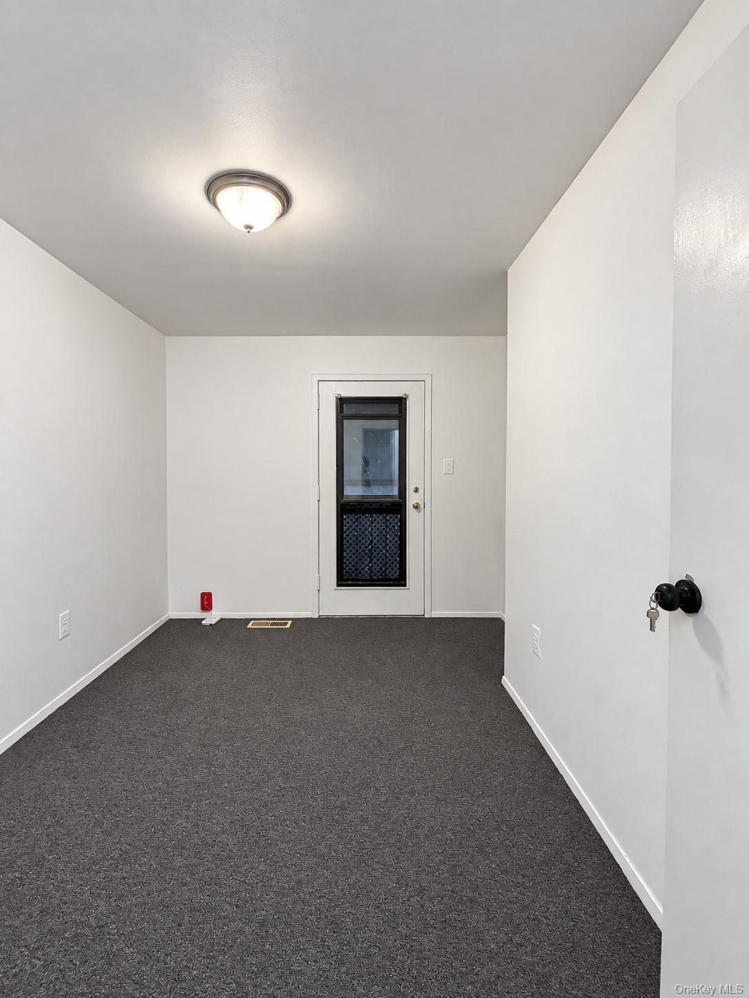 818 Trinity Avenue, Unit B photo 15