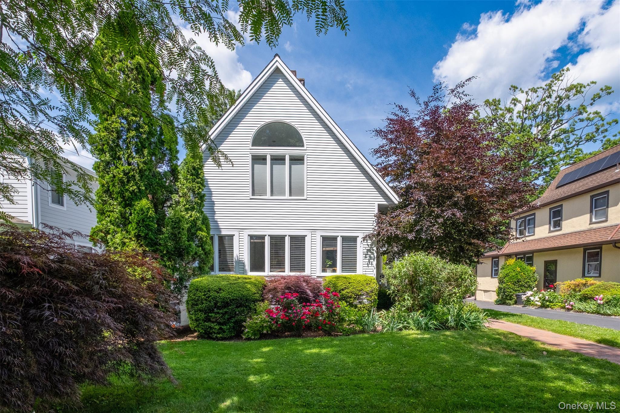 217 Larchmont Avenue – For Rent photo 3