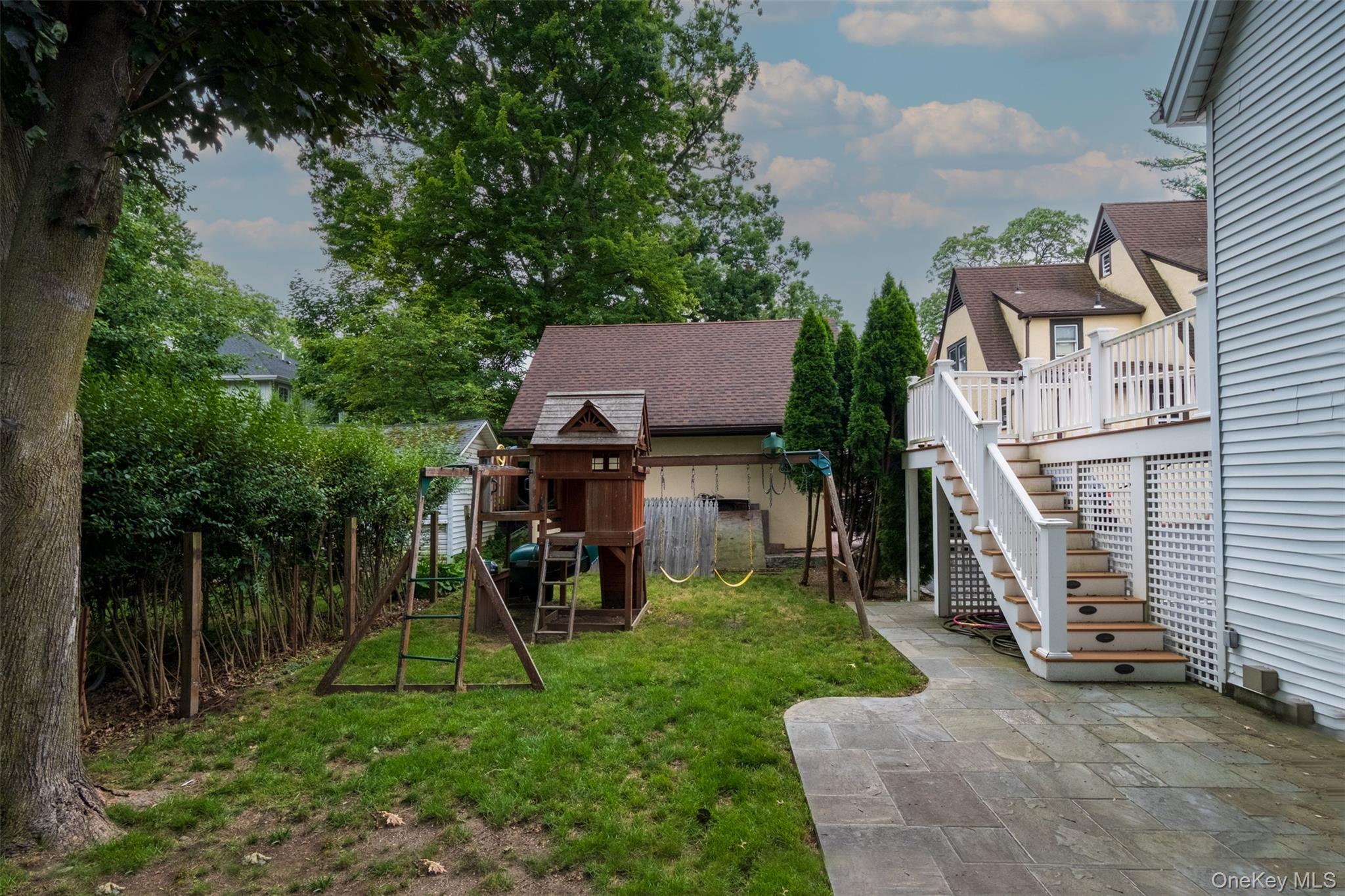 217 Larchmont Avenue – For Rent photo 20