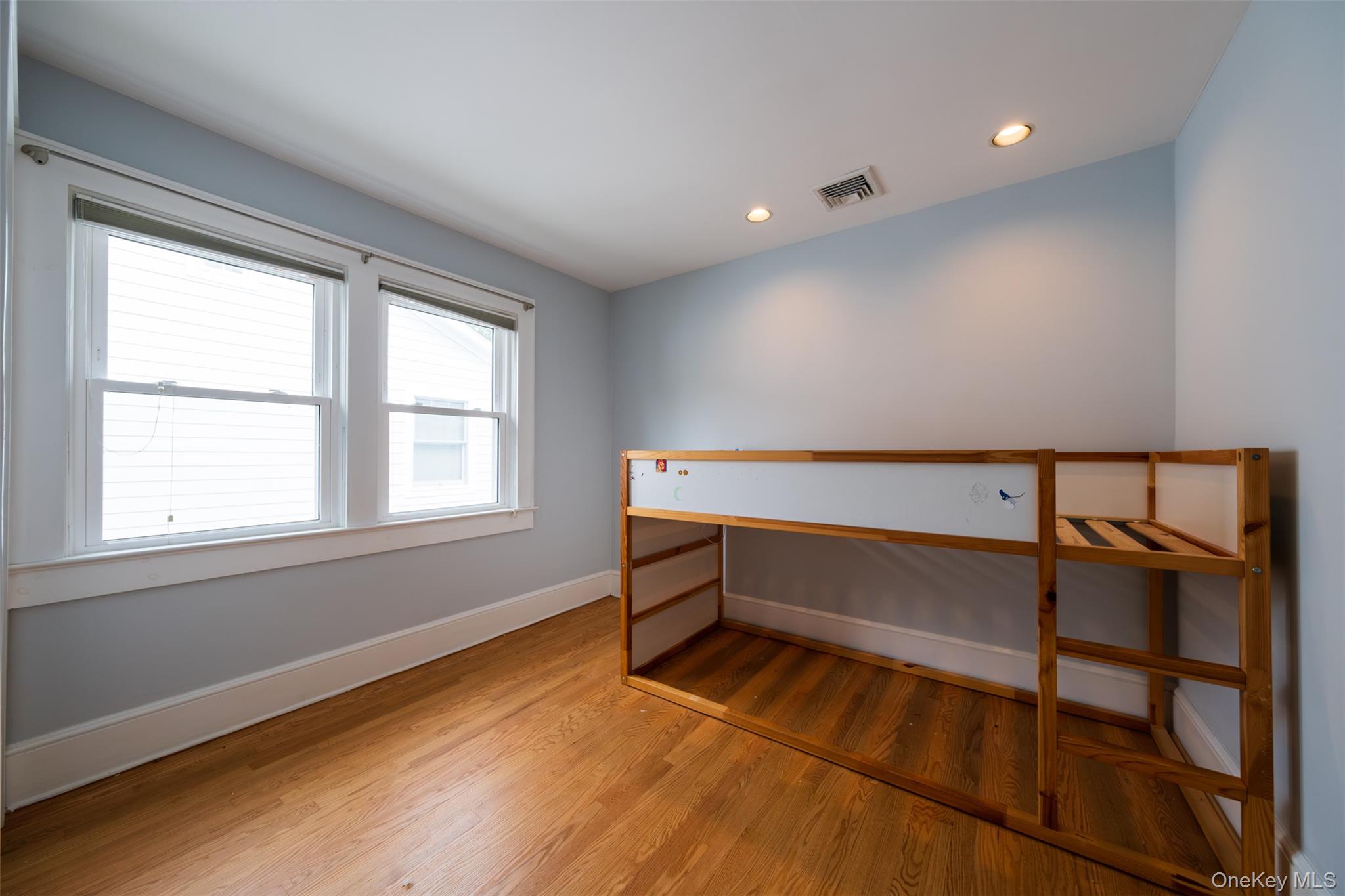 217 Larchmont Avenue – For Rent photo 15