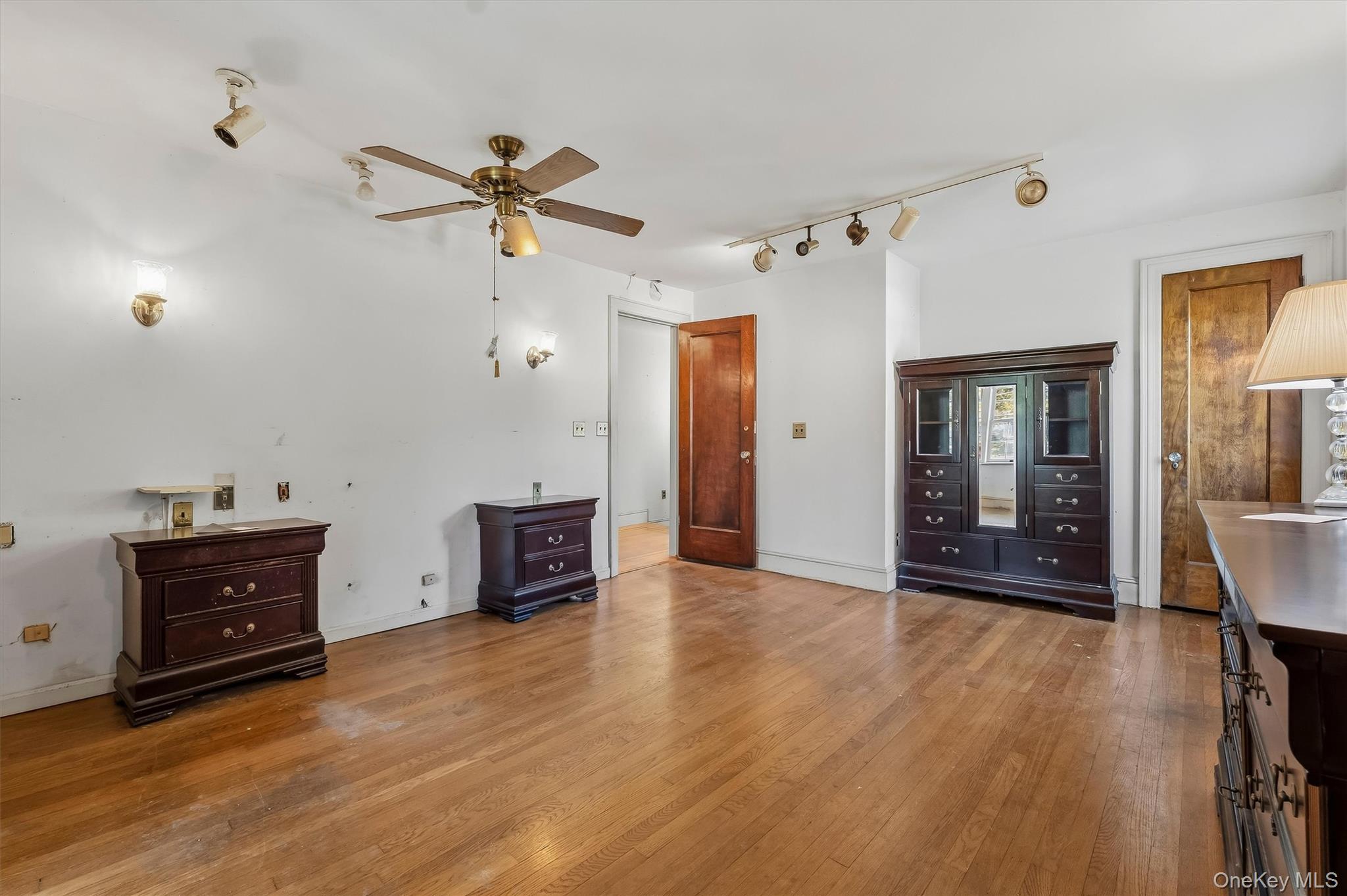 132 E 238th Street – For Sale photo 31