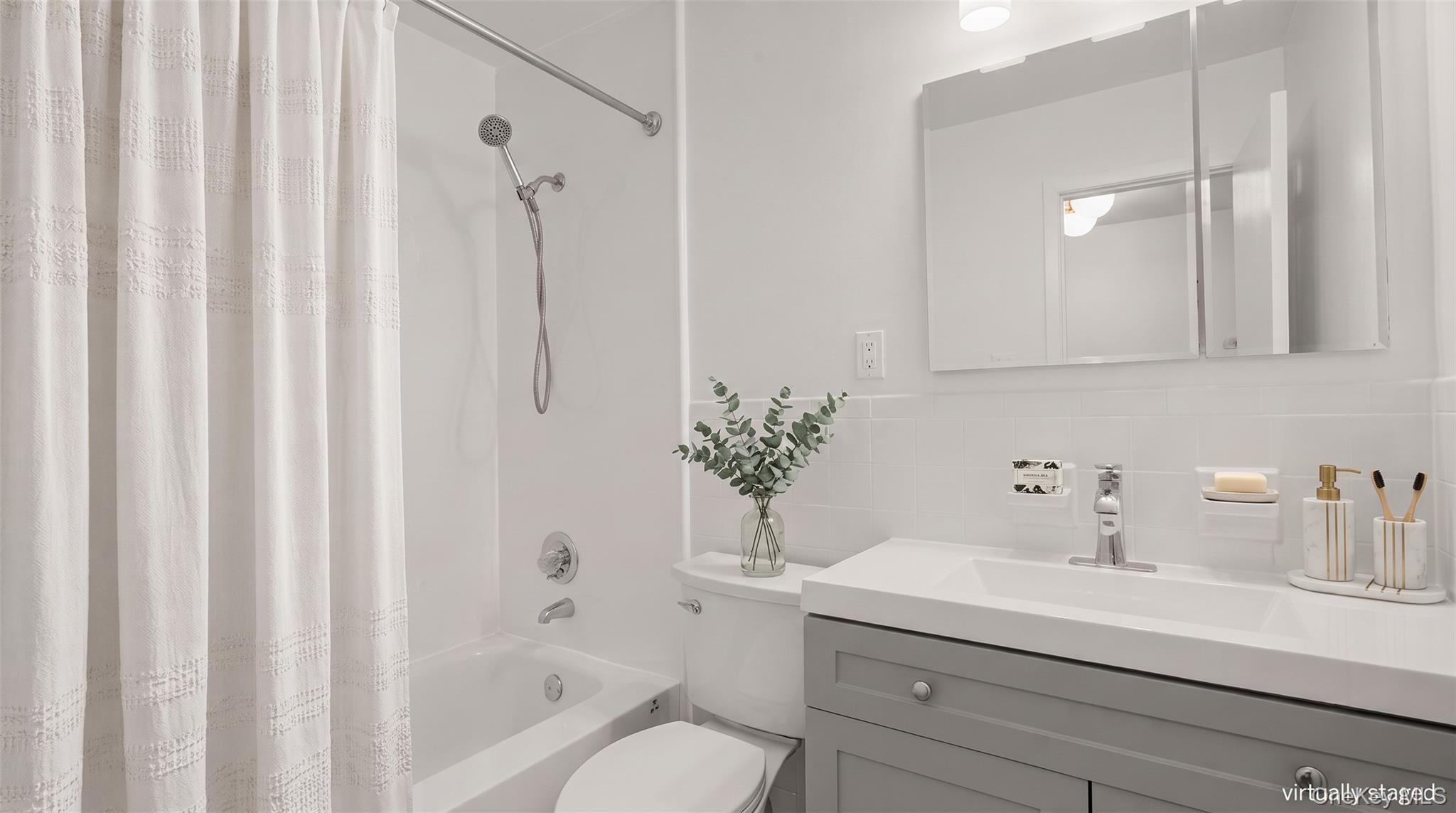 69 Pietro Drive – For Sale photo 17
