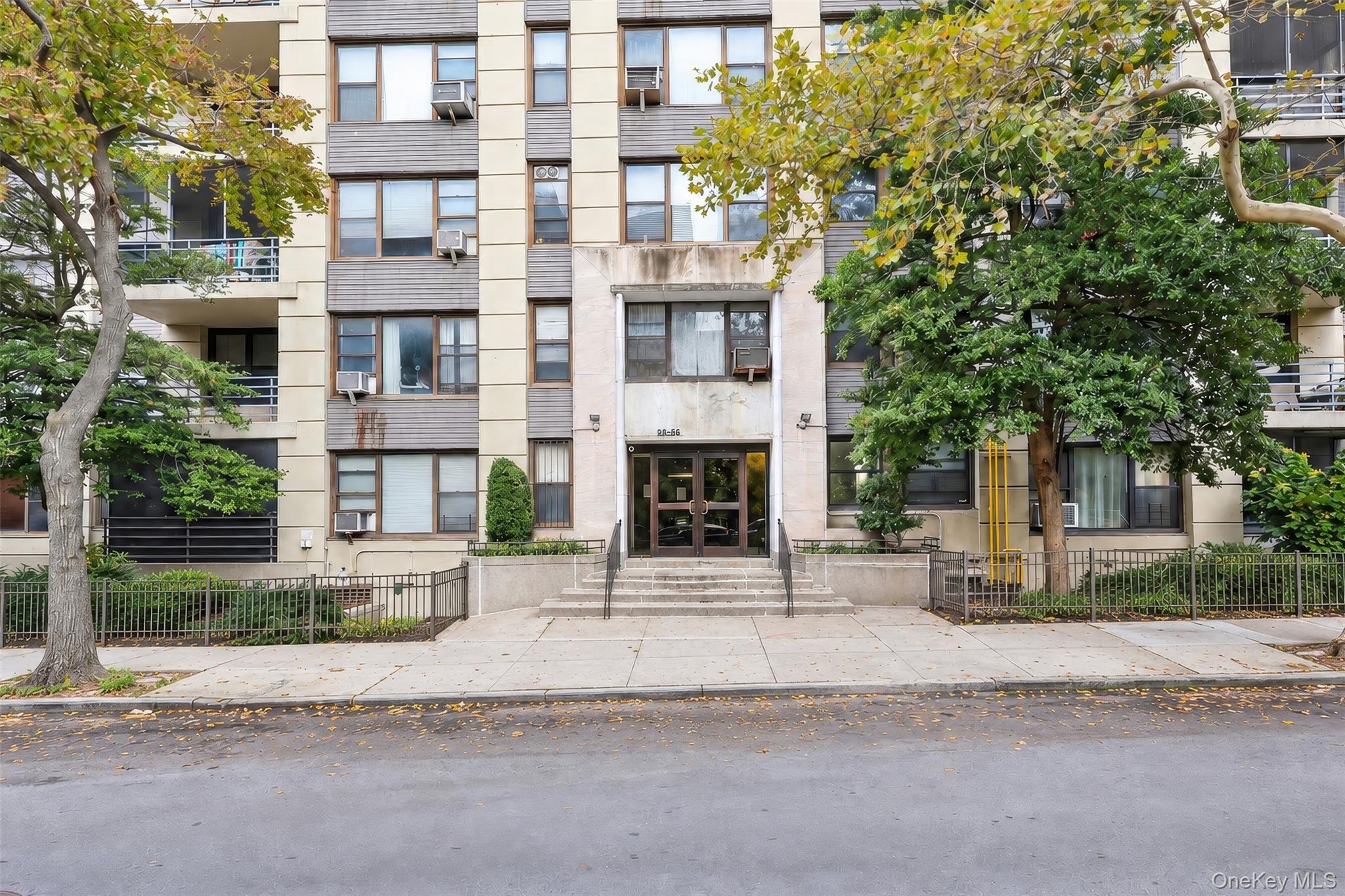 98-25 64th Rd, Unit 8C photo 20