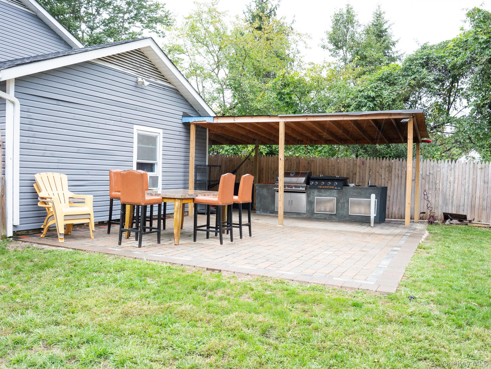 4 Wallace Court – For Sale photo 2