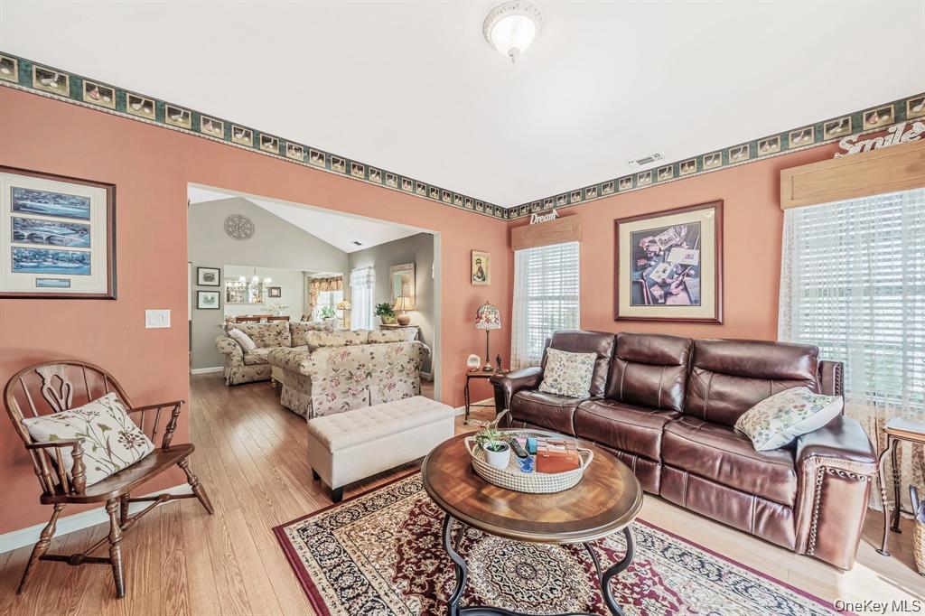 63 Madison Circle – For Sale photo 8