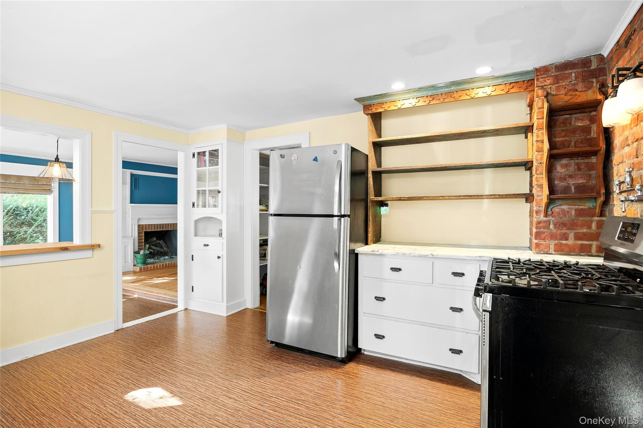 275 Main Bayview Road – For Sale photo 2