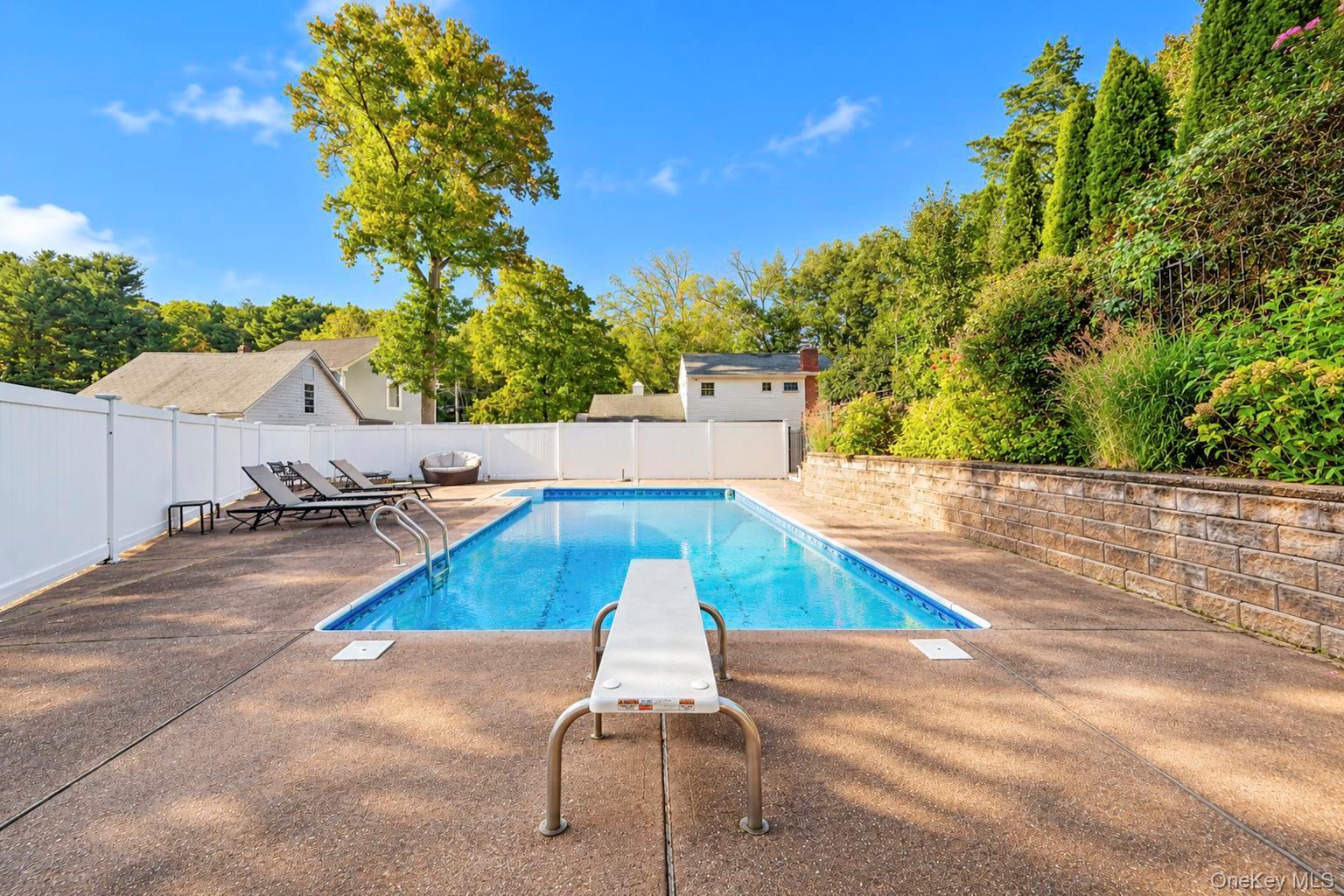 4 Hunting Hill Road – For Sale photo 26