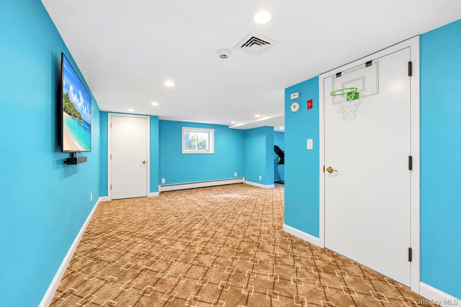 4 Hunting Hill Road – For Sale photo 20