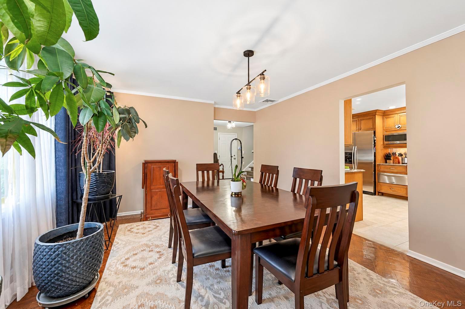 4 Hunting Hill Road – For Sale photo 4