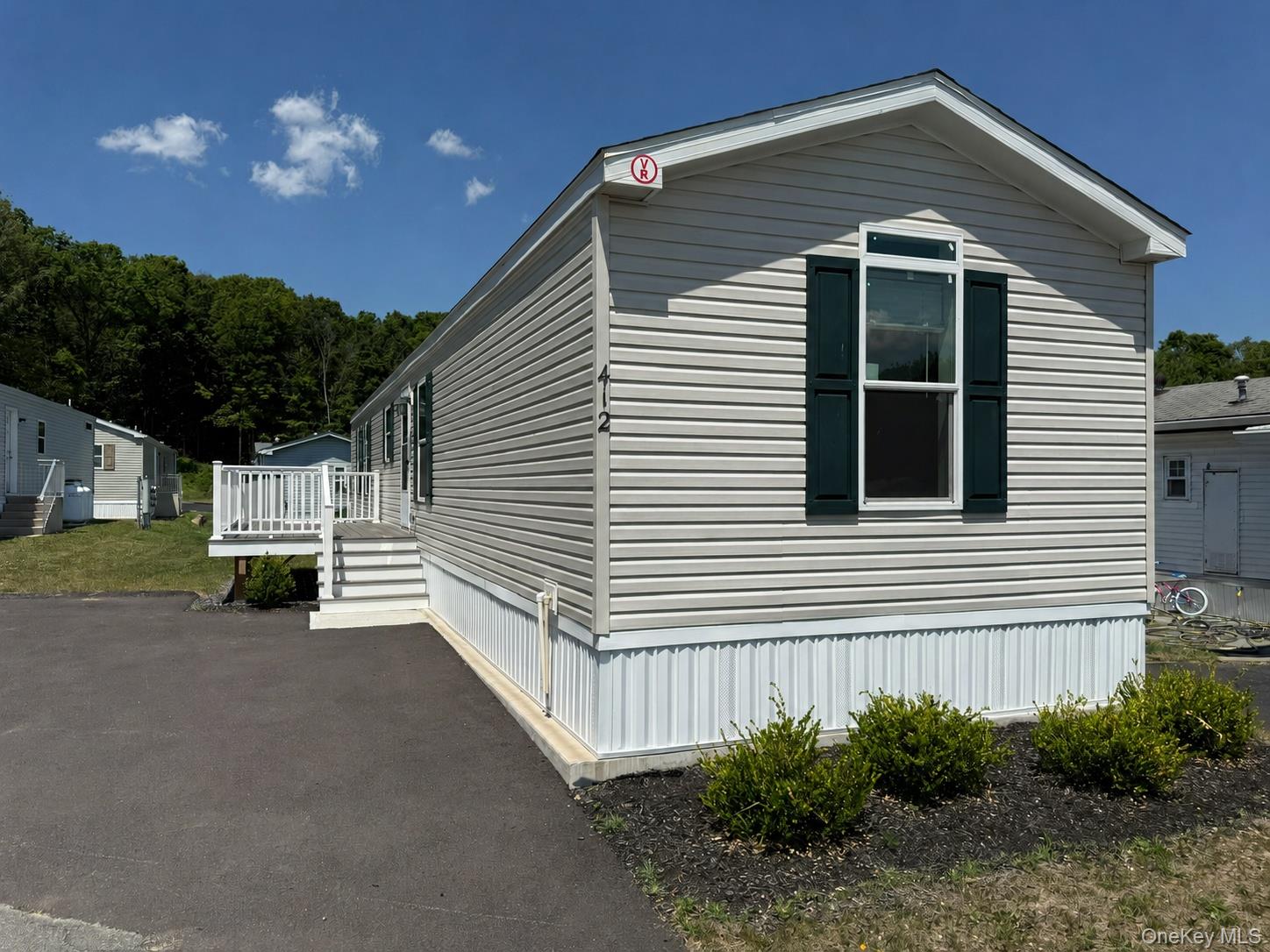 412 4TH Avenue – For Sale
