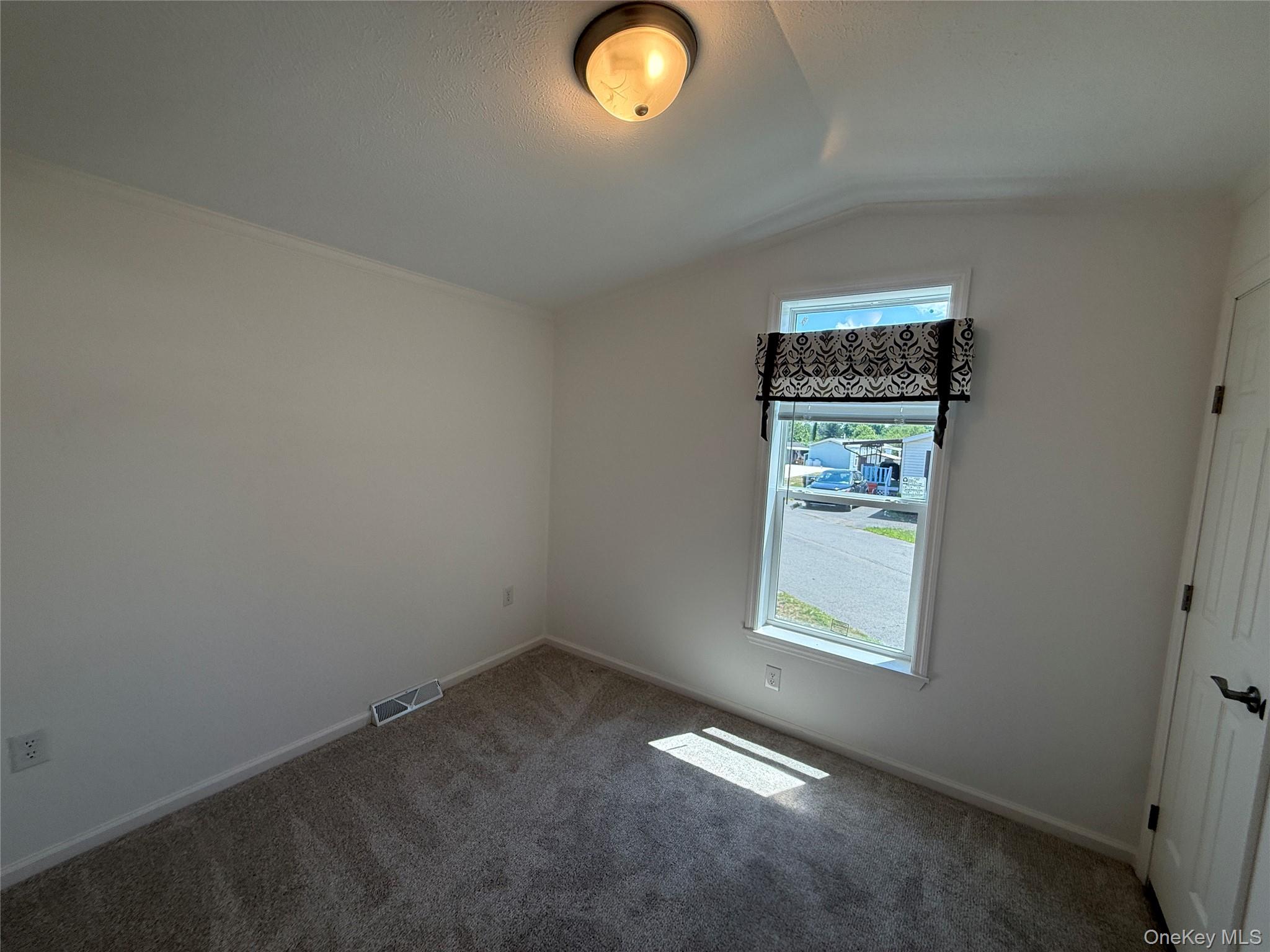 412 4TH Avenue – For Sale photo 15